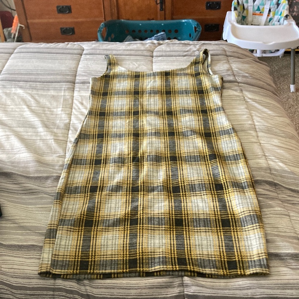 Women’s plaid slim/mini dress size M